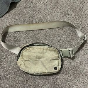 Lululemon belt bag